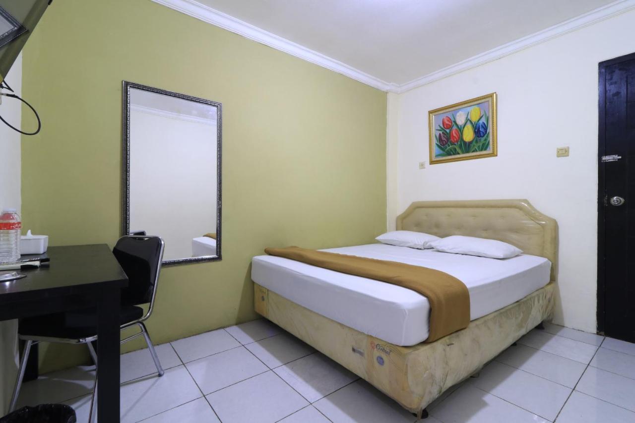 Ams Hotel Koja Jakarta Exteriör bild