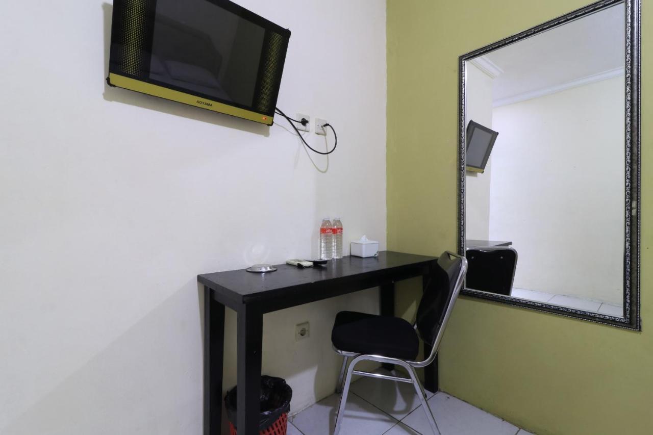 Ams Hotel Koja Jakarta Exteriör bild