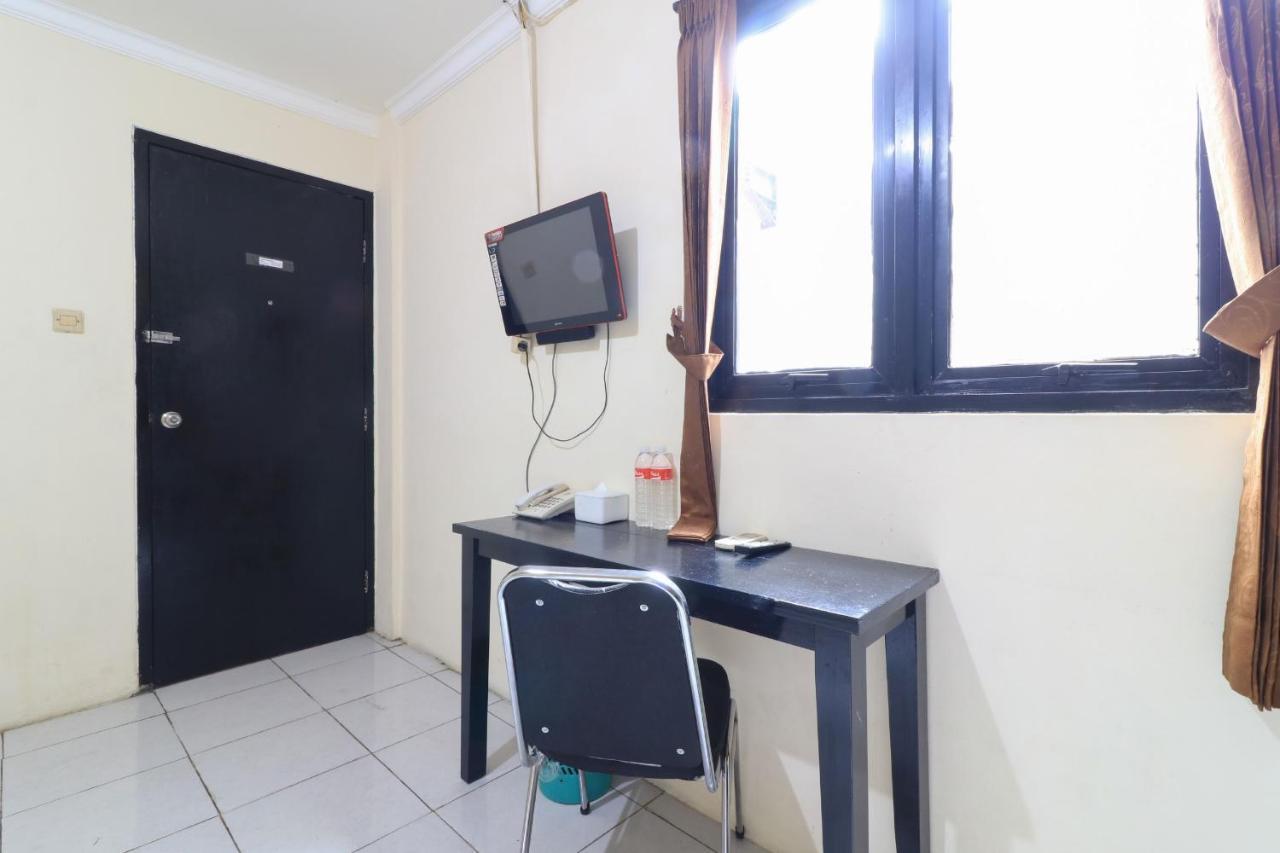 Ams Hotel Koja Jakarta Exteriör bild