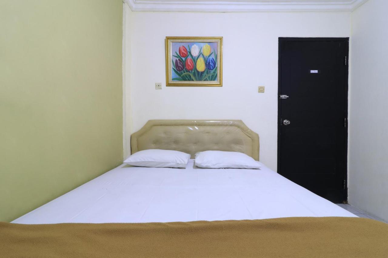 Ams Hotel Koja Jakarta Exteriör bild
