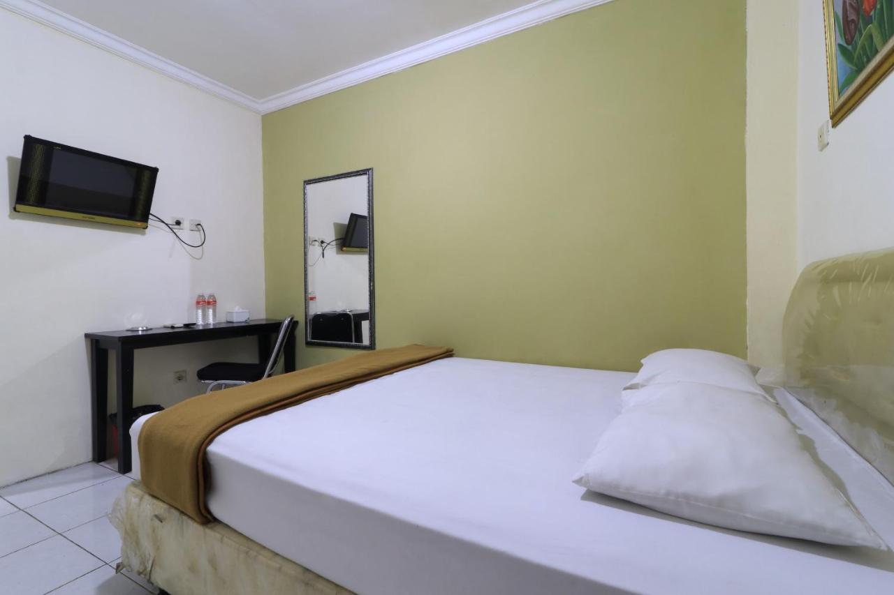 Ams Hotel Koja Jakarta Exteriör bild
